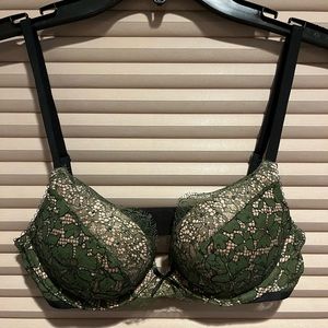 Victoria Secret Dream Angels Push-up Bra.